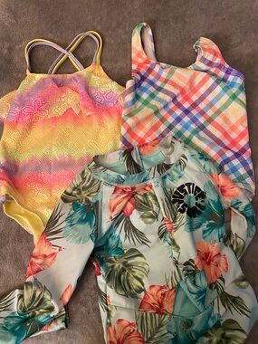 Girls Tropical Floral Rash Guard + Colorful One-Piece Swim Set